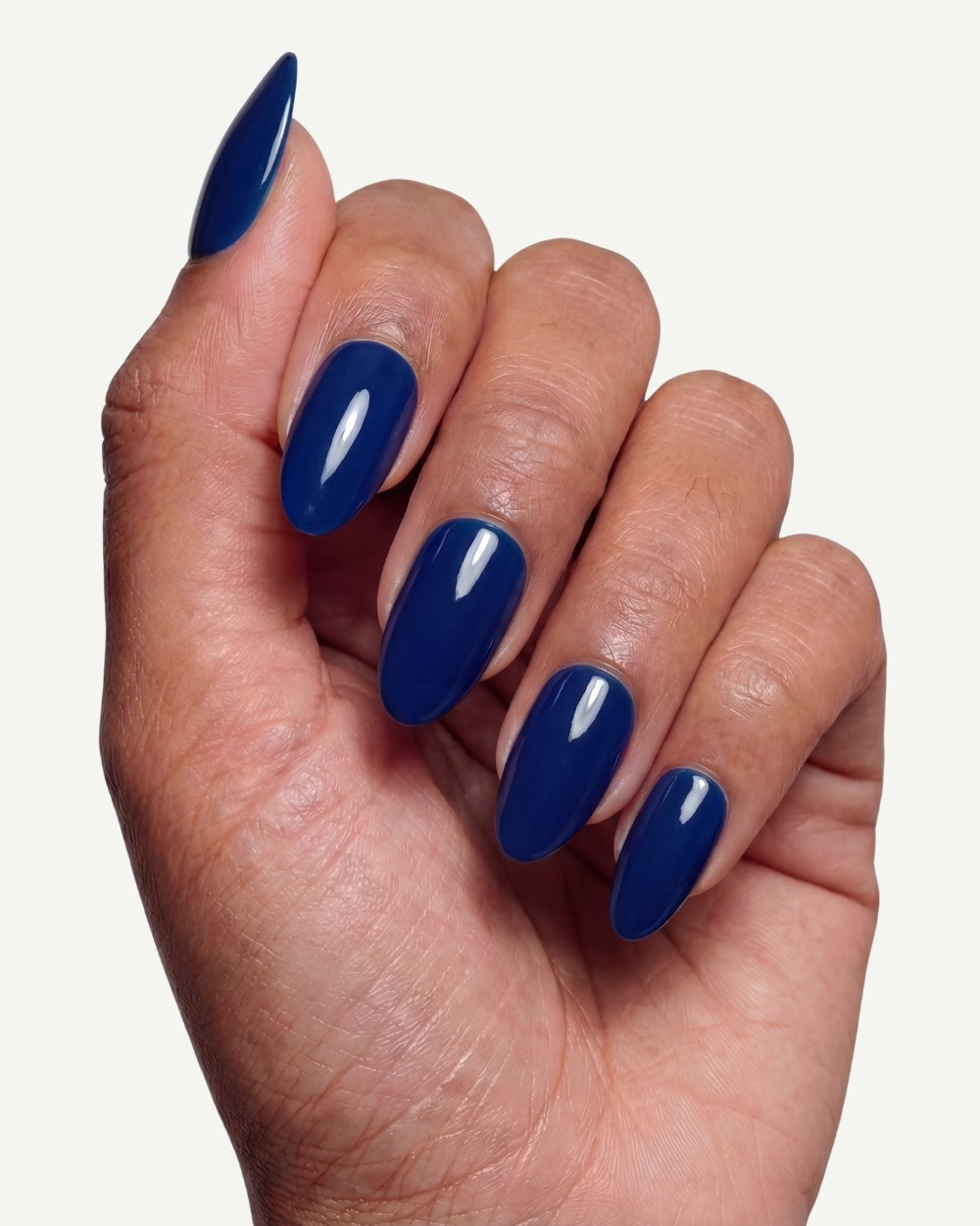 The Medianoche Almond Press-Ons