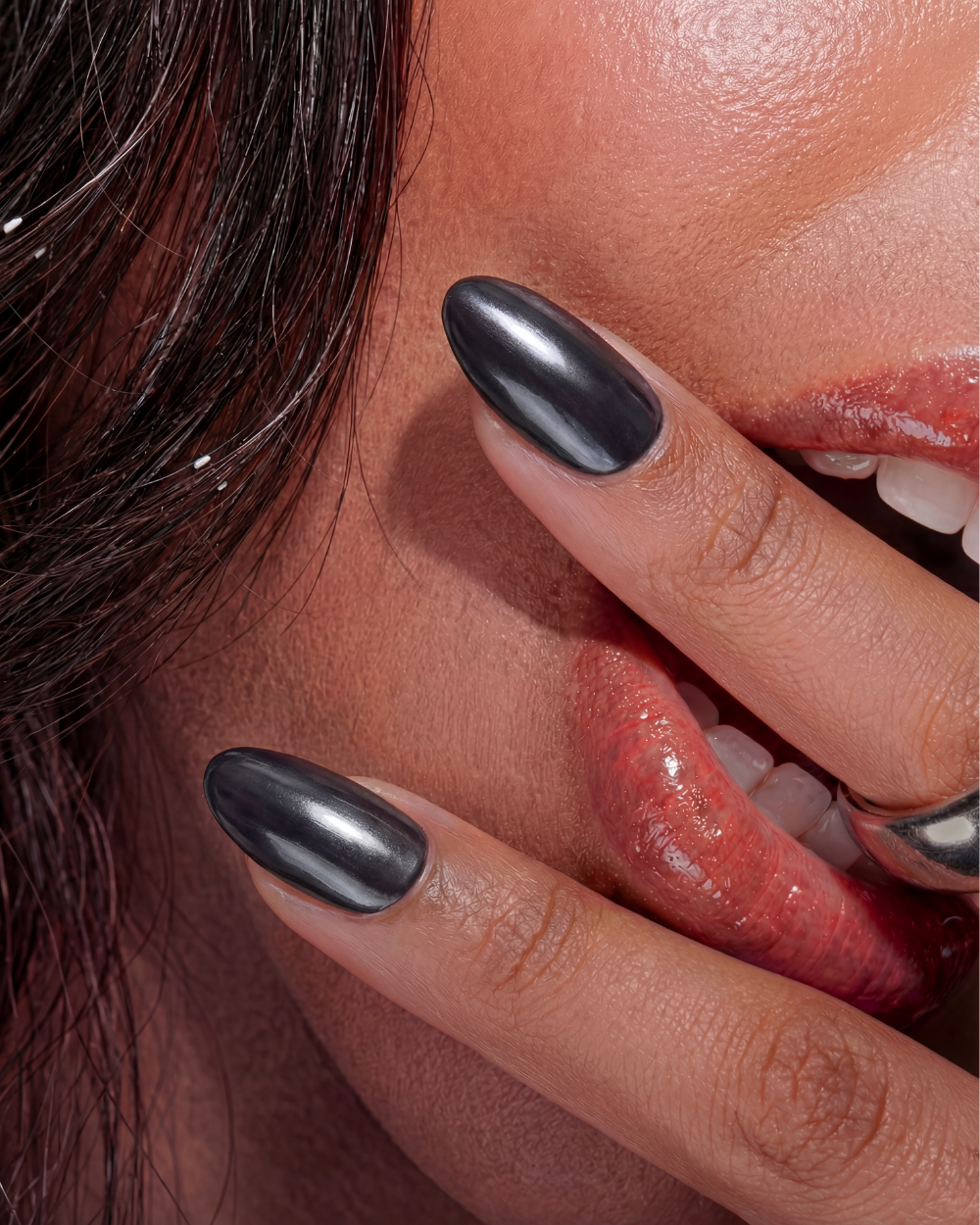 The Acero Almond Almond Press-Ons